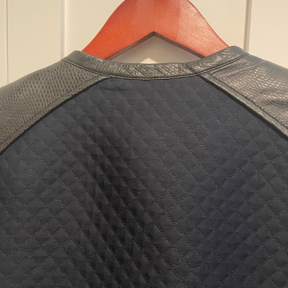 Club Monaco Cropped Jacket - Picture 5 of 11